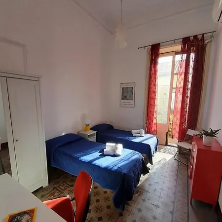 Casa Ursino Centre * Aeroporto di Catania Fontana Rossa